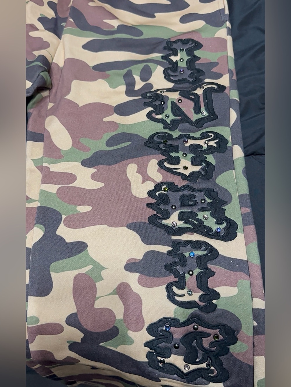 Lost Intricacy Camo Sweats with Embroidered Appliqué